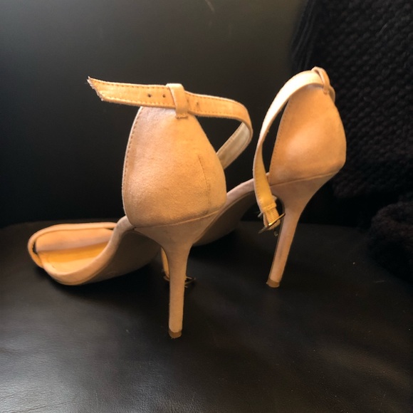 Lulus basic ankle strap heels - Picture 3 of 6